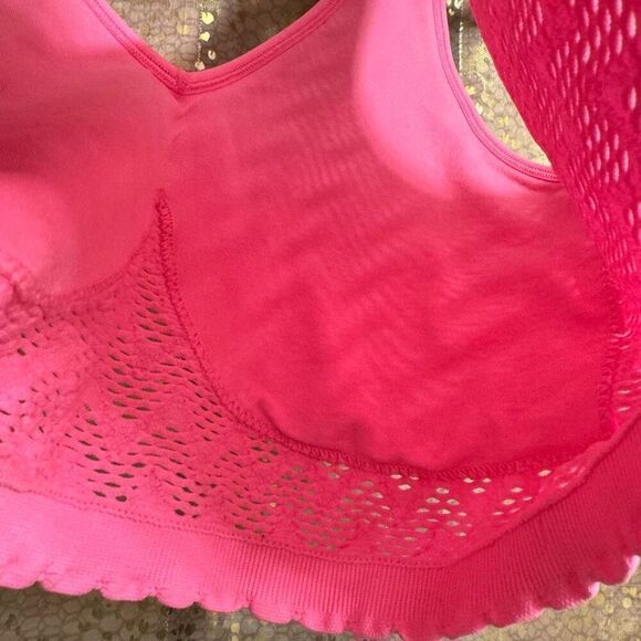 Aerie Hot Pink Burst Superchill Seamless Pointelle Bra Top Medium NWOT - Picture 6 of 6